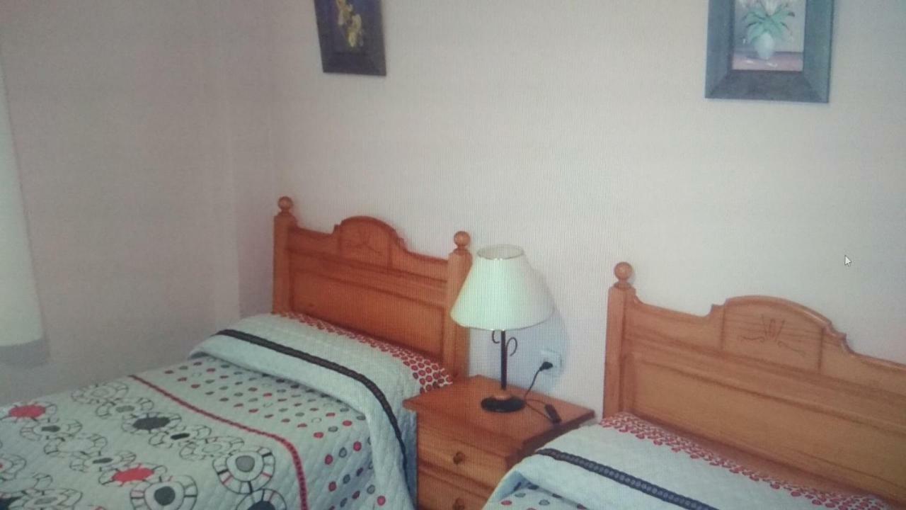 מרידה Hostal Alameda מראה חיצוני תמונה