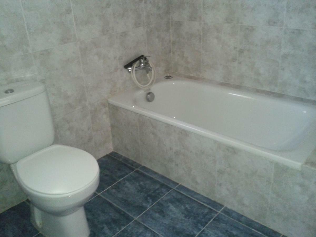 מרידה Hostal Alameda מראה חיצוני תמונה